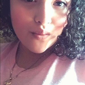 Meet your Posher, Fernanda